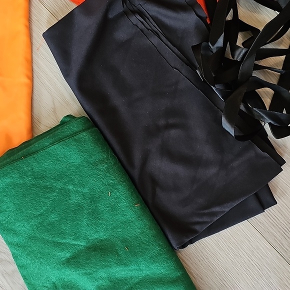 Vintage Butterick Halloween Pattern & Fabric For Pumpkin Costumes - Picture 7 of 8